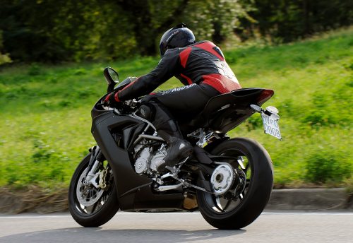 MVAGUSTA F3 Foto Anteprima in strada della nuova 600 3 cilindri