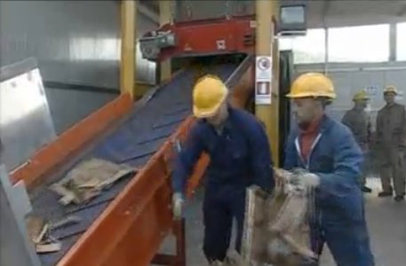 Thor: Total house waste recycling - riciclaggio completo dei rifiuti domestici Il Consiglio Nazionale delle Ricerche e la Società ASSING SpA di Roma spazzano la spazzatura.